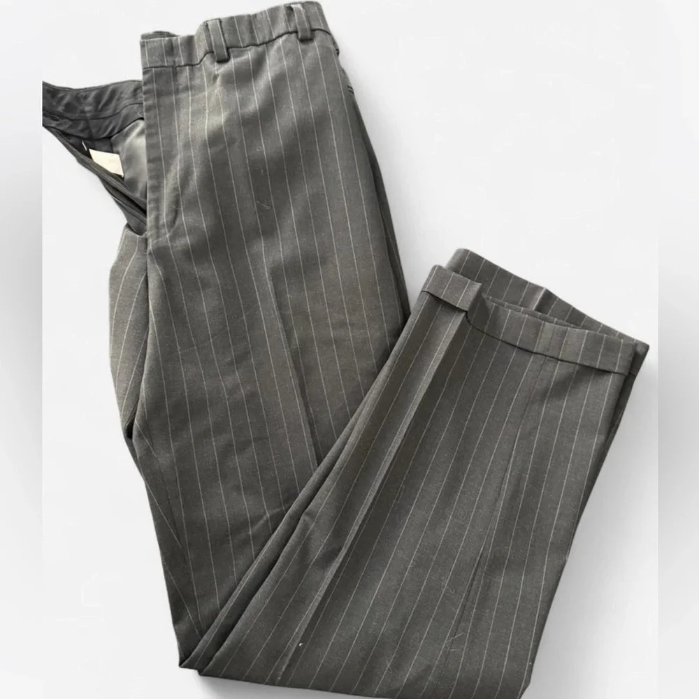 Classic custom wool Nautica Charcoal Pinstripe Men's suit set